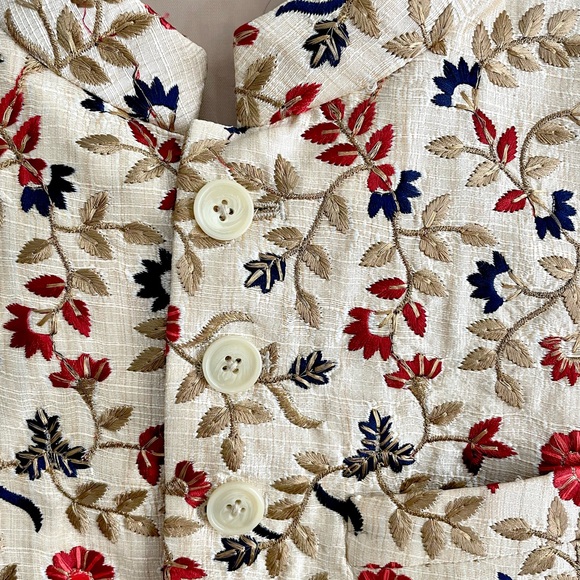 Men’s Beige Waistcoat Nehru Jacket ( with Maroon Pocket square) - Picture 4 of 6